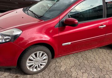 Renault Clio 110.000 km 3.990 &euro; Saarbrücken 66115