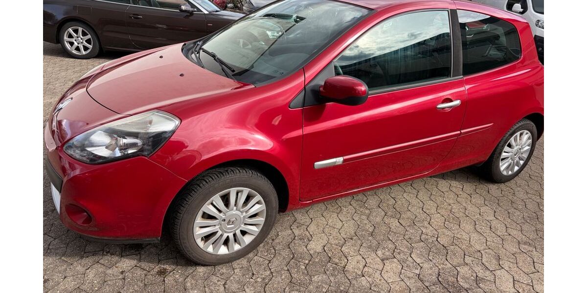Renault Clio 110.000 km 3.990 &euro; Saarbrücken 66115