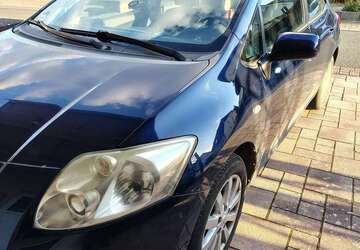 Toyota Auris 260.000 km 2.200 &euro; Weilerbach 67685