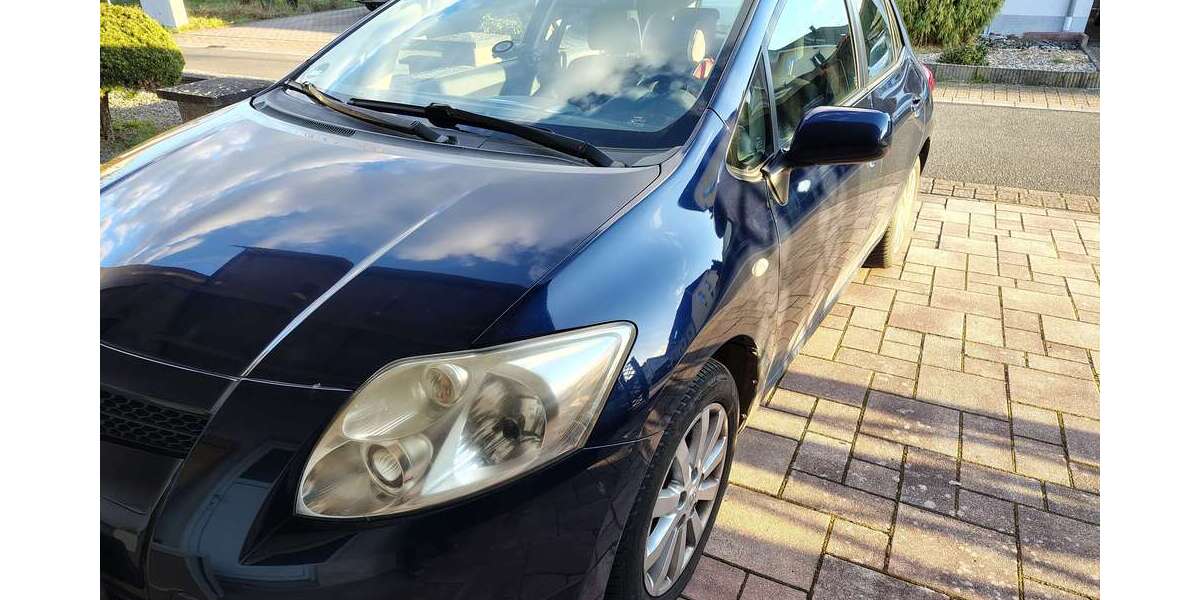 Toyota Auris 260.000 km 2.200 &euro; Weilerbach 67685