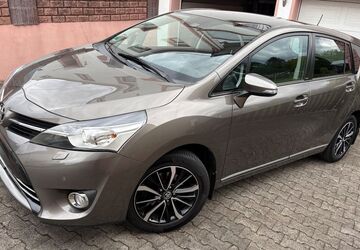 Toyota Verso 203.000 km 9.900 &euro; Oberthal 66649