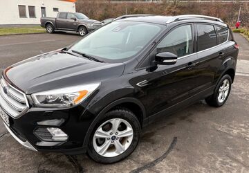 Ford Kuga 93.000 km 14.499 &euro; Illingen 66557