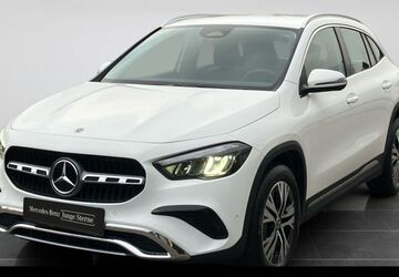 Mercedes-Benz GLA 180 11.976 km 33.280 &euro; Saarbrücken 66117