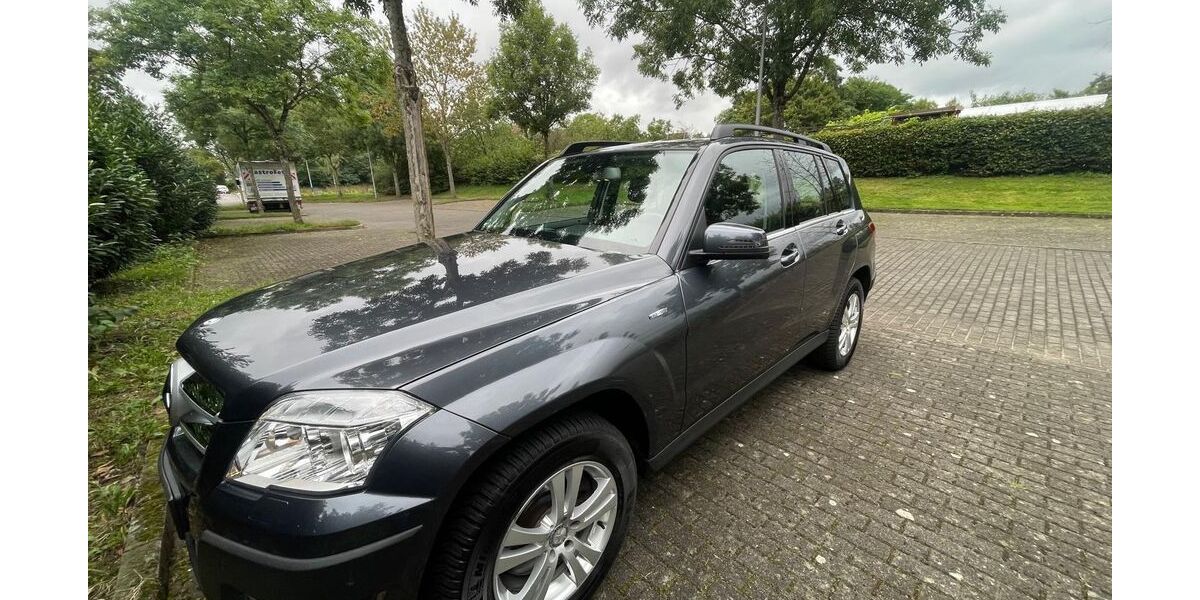 Mercedes-Benz CLK 220 94.500 km 15.500 &euro; Saarbrücken 66115