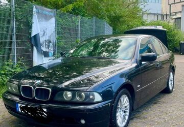 BMW 525 246.000 km 4.500 &euro; Saarbrücken 66113