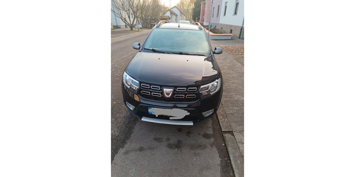 Dacia Logan 45.000 km 10.900 &euro; Saarbrücken 66130