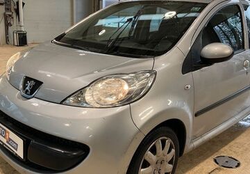 Peugeot 107 77.400 km 4.990 &euro; Saarbrücken 66121