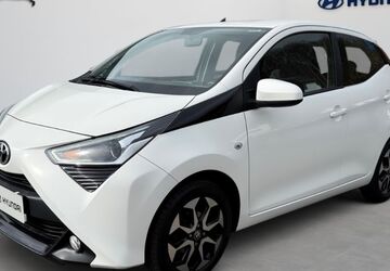 Toyota Aygo (X) 82.268 km 9.990 &euro; Contwig 66497