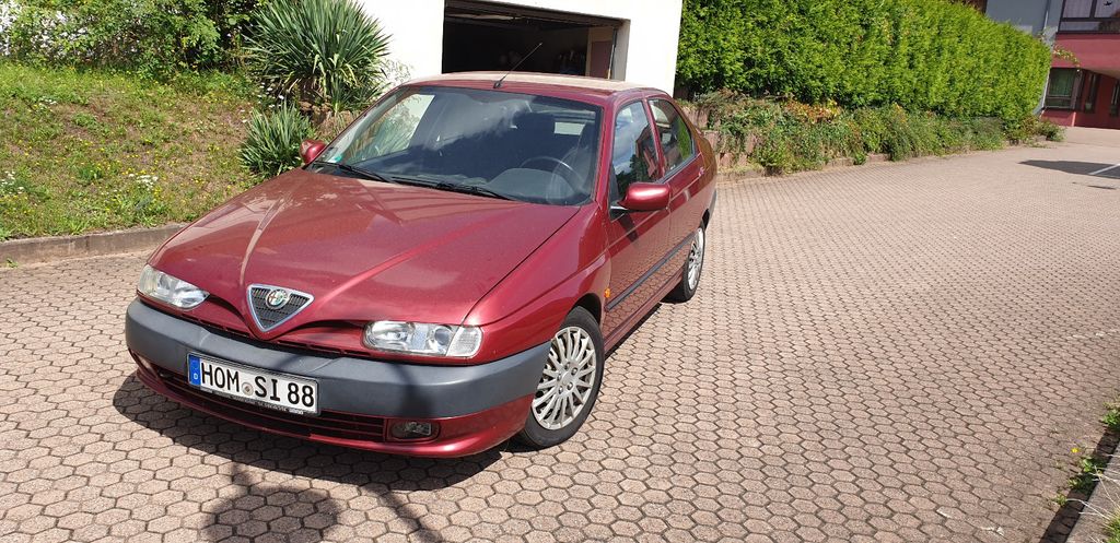 Alfa Romeo 146 99.999 km 2.000 &euro; KIRKEL 66459