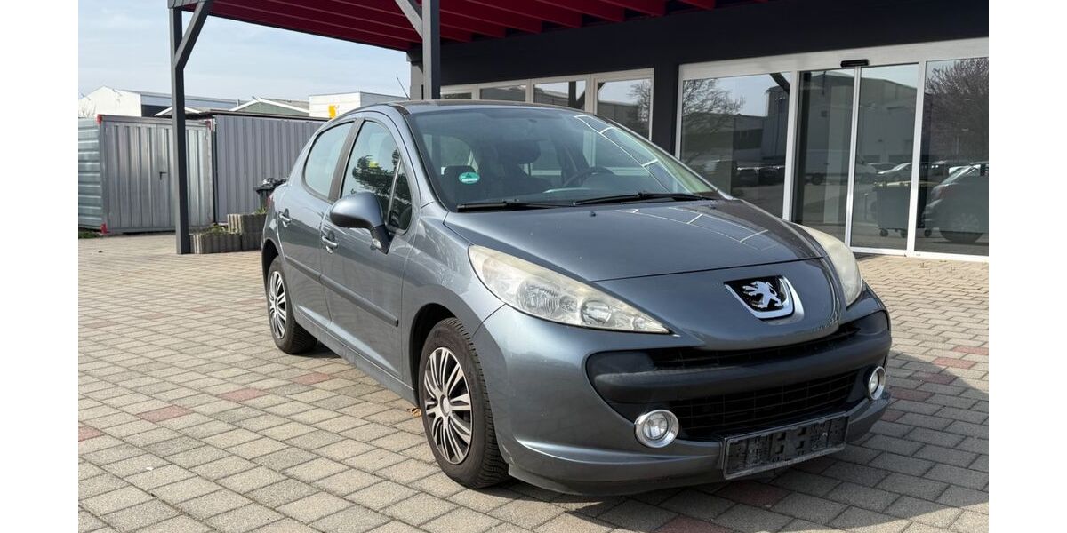 Peugeot 207 160.000 km 3.190 &euro; Sankt. Wendel 66606