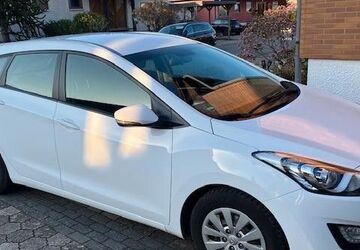 Hyundai i30 203.000 km 5.990 &euro; BRUCHMÜHLBACH-MIESAU 66892