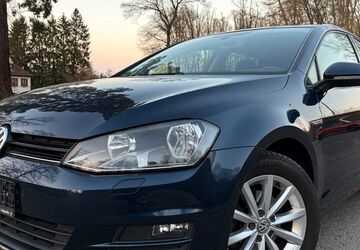 VW Golf 212.696 km 7.300 &euro; Bildstock 66299