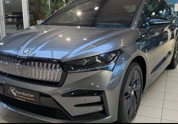 Skoda Enyaq 42.330 km 35.490 &euro; Saarbrücken 66130