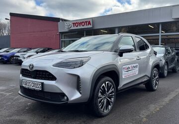 Toyota Yaris Cross 5.000 km 29.730 &euro; Schiffweiler 66578