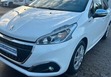 Peugeot 208 85.000 km 7.490 &euro; Saarbrücken 66117