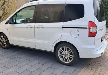 Ford Tourneo Courier 45.000 km 14.400 &euro; Mandelbachtal 66399
