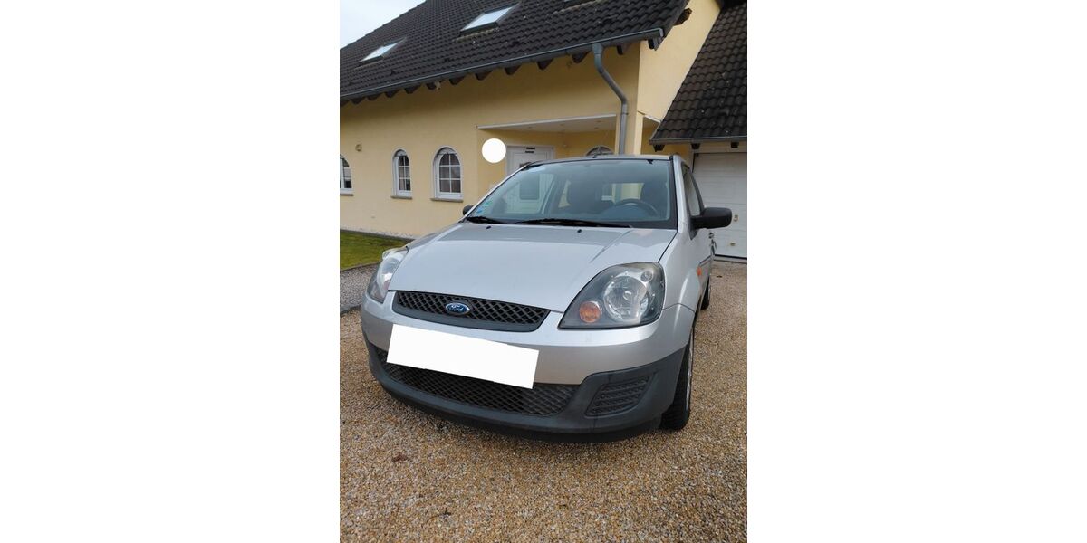 Ford Fiesta 98.500 km 2.700 &euro; Landstuhl 66849