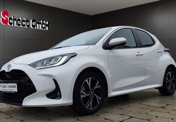 Toyota Yaris 14.407 km 23.470 &euro; Schiffweiler 66578