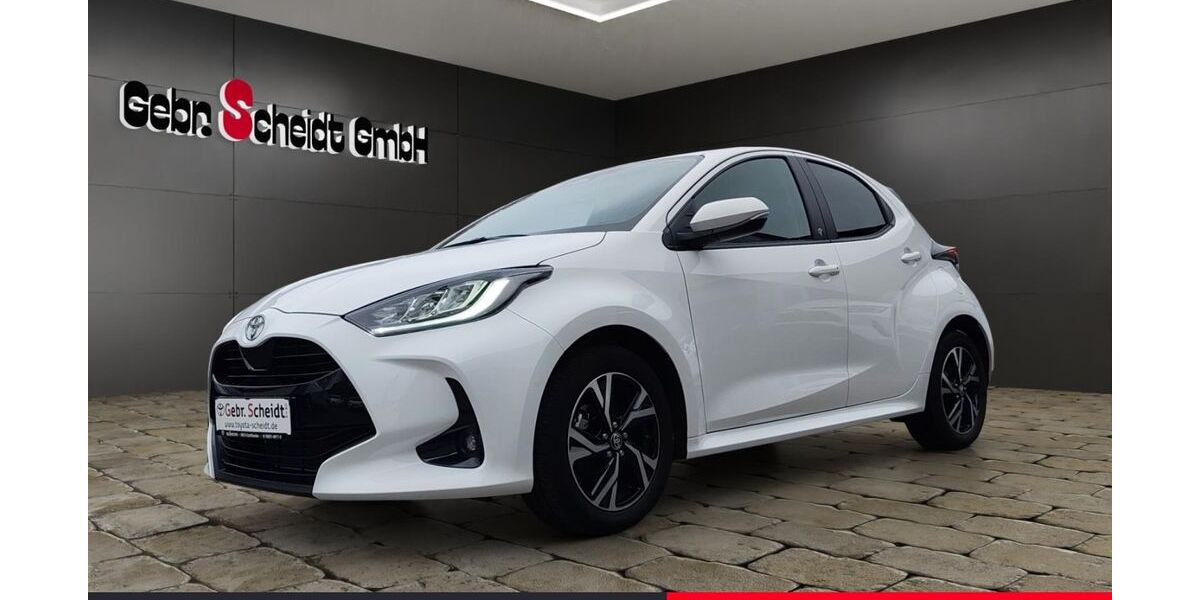 Toyota Yaris 14.407 km 23.470 &euro; Schiffweiler 66578