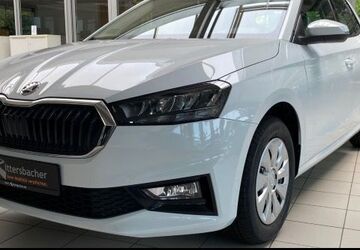 Skoda Fabia 8.000 km 18.490 &euro; Saarbrücken 66130