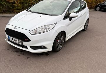 Ford Fiesta 124.500 km 9.600 &euro; Saarbrücken 66119