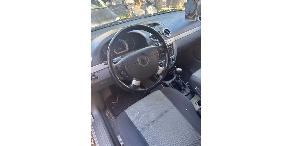 Chevrolet Nubira 220.000 km 700 &euro; Homburg 66424