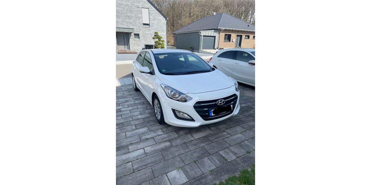 Hyundai i30 115.500 km 8.900 &euro; Ramstein-Miesenbach 66877