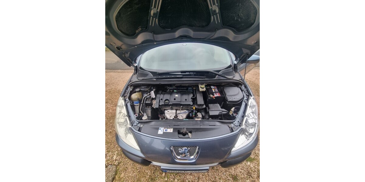 Peugeot 307 CC 128.209 km 4.200 &euro; Oberthal 66649