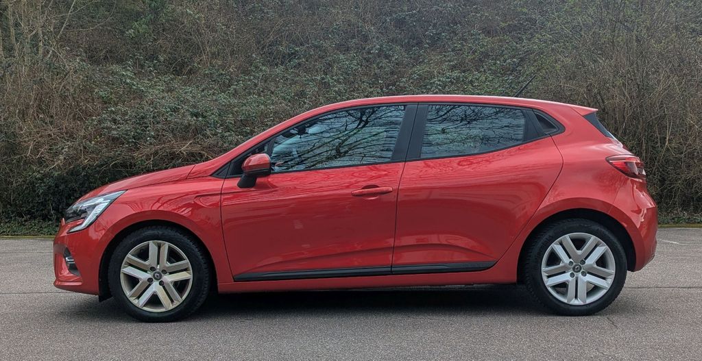 Renault Clio 62.111 km 11.700 &euro; SAARBRUECKEN 66117