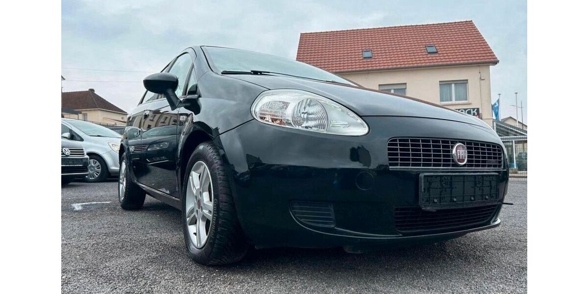 Fiat Grande Punto 143.000 km 2.990 &euro; Saarbrücken 66117