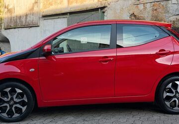 Toyota Aygo (X) 52.000 km 10.500 &euro; Saarbrücken 66117