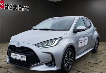 Toyota Yaris 2.000 km 26.770 &euro; Schiffweiler 66578