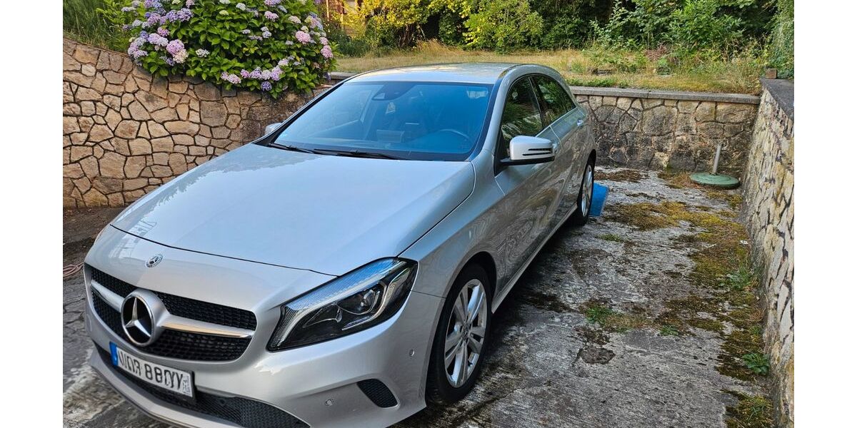 Mercedes-Benz A 180 149.420 km 15.400 &euro; Homburg 66424