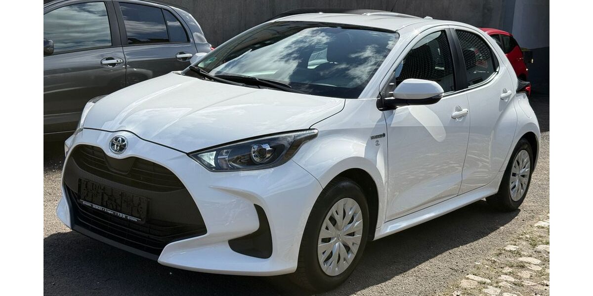 Toyota Yaris 128.000 km 14.400 &euro; Saarbrücken - Burbach 66115