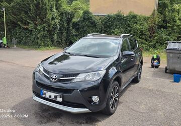 Toyota RAV 4 136.000 km 14.600 &euro; Saarbrücken 66121