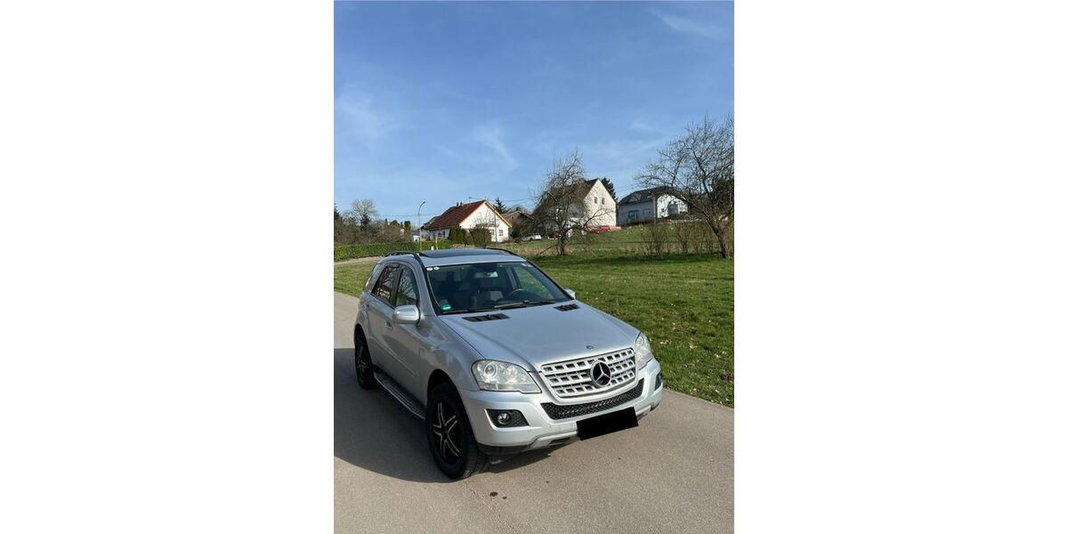 Mercedes-Benz ML 300 278.558 km 7.400 &euro; Ottweiler 66564