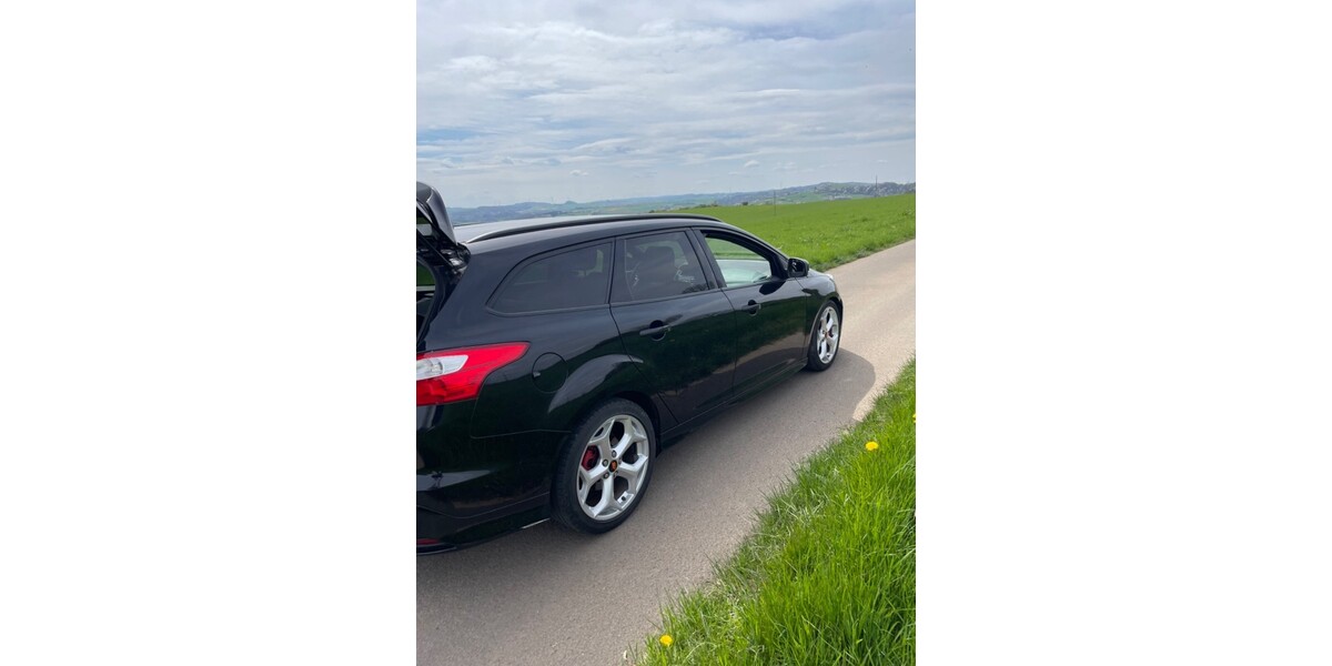 Ford Focus 128.000 km 11.990 &euro; Albessen 66871