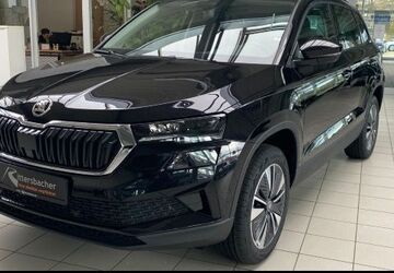 Skoda Karoq 3.000 km 35.990 &euro; Saarbrücken 66130