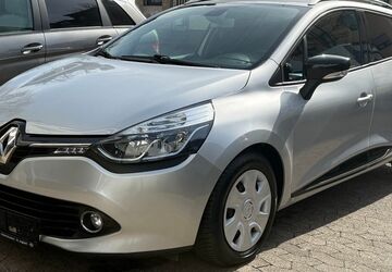 Renault Clio 99.000 km 6.400 &euro; Saarbrücken - Burbach 66115