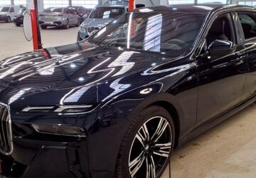 BMW 740 18.700 km 93.675 &euro; Pirmasens 66954