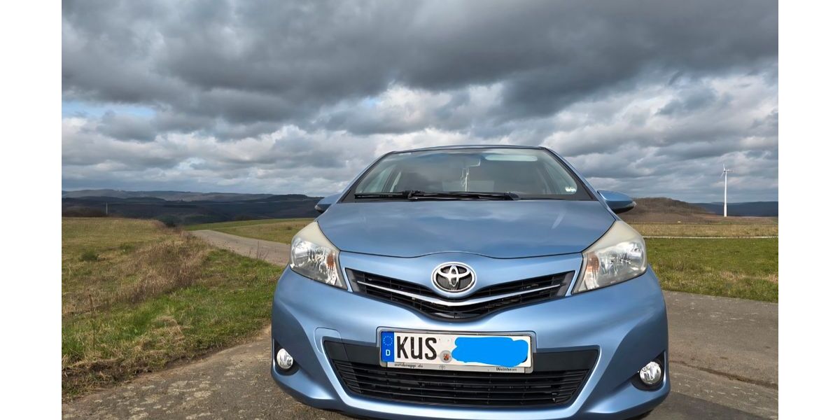 Toyota Yaris 99.000 km 7.600 &euro; Bedesbach 66885